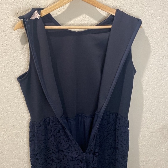 𝅺NANETTE Lepore Collared Sleeveless Lace Dress - Picture 10 of 11